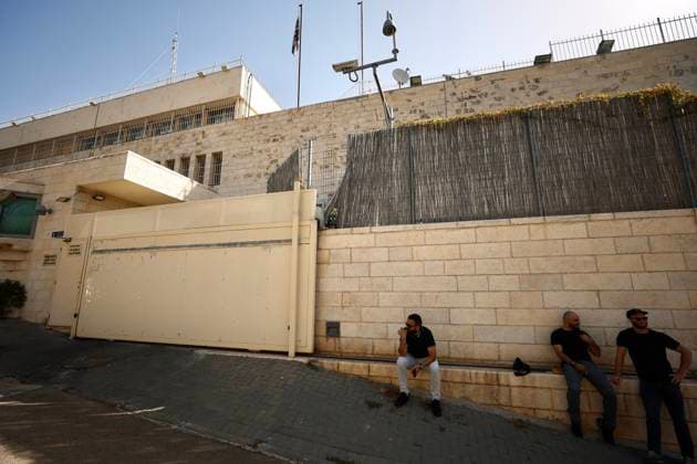 (261008) -- JERUSALEM, Oct. 8, 2026 -- This photo taken on Oct. 8, 2026 shows an exterior view of the British consulate in East Jerusalem. Israeli Foreign Minister Gideon Sa ar announced on Thursday that the British consulate in East Jerusalem had ended its operations on Israel s orders and that the consul general and 19 diplomats would leave the country, citing countermeasures following British measures against Israel. British Foreign Secretary Ed Miliband disputed Israel s legal authority to close the consulate, saying East Jerusalem was occupied territory. (Photo by Xinhua) MIDEAST-JERUSALEM-BRITISH CONSULATE-OPERATIONS ENDING JamalxAwad 