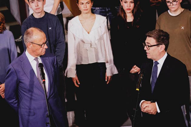 L R Friedrich Merz, CDU, Chancellor of Germany, and Andrew Burnham, Prime Minister of the United Kingdom, photographed during a press conference in Berlin, October 8, 2026, Berlin, Germany Copyright: xFlorianxGaertnerx