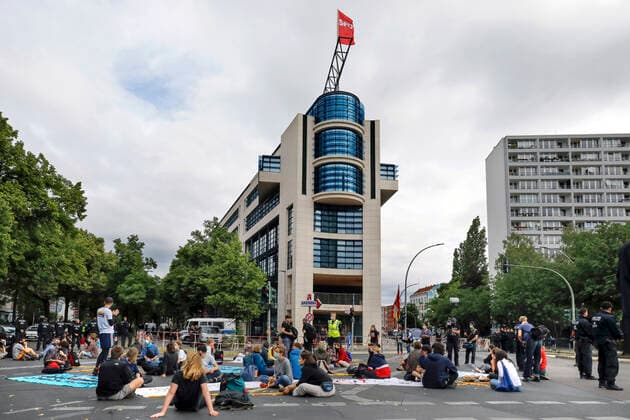 Berlin, protests against coal law in front of SPD party headquarters