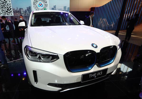 Vehicles, E-cars, BMW iX3