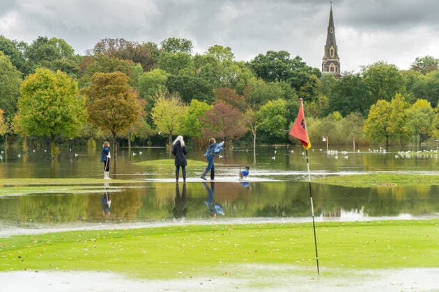 London, underwater golf course - Brent Valley flooding