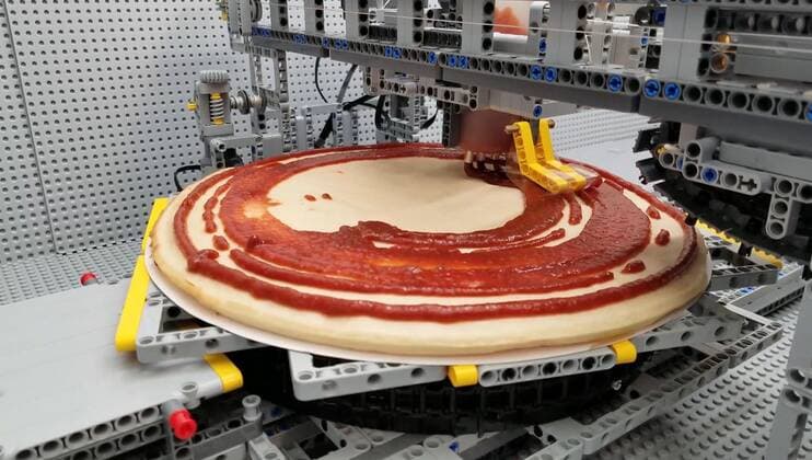 Canada, Pizza making machine constructed with Lego bricks