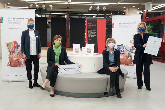 Cologne, Award of the 1st NRW Education Partner Plaque to the Cologne City Library
