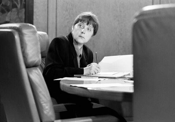 Angela Merkel era: Minister in the Kohl cabinet