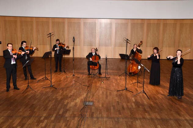 Winfried Grabe at the streaming recordings of the New Years Eve concert by Ensemble Haar