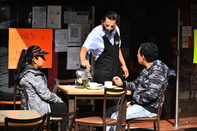 Coronavirus in Mexico, restaurants reopen under restrictions