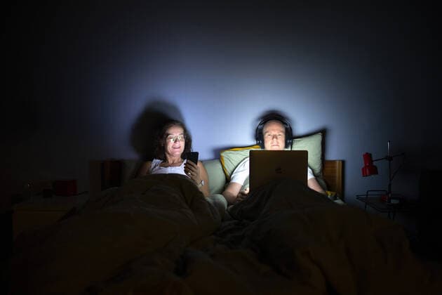 IMAGO Creative, New Year, Good resolutions, Less screen time