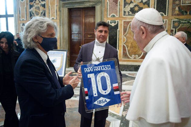 Vatican, Pope Francis receives football team of Sampdoria Genoa