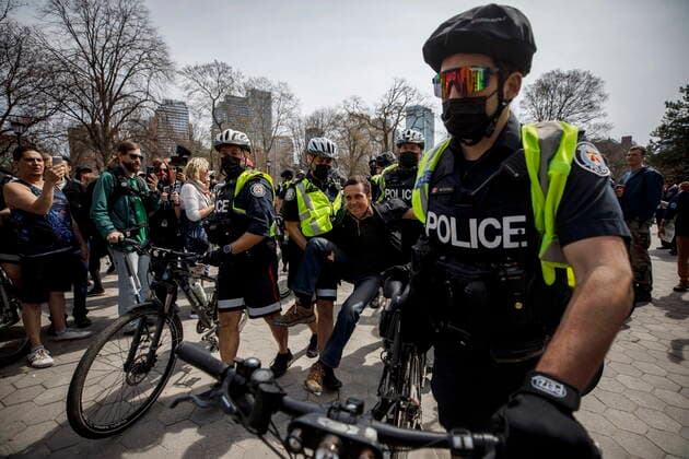 Canada, protests against Corona measures in Toronto