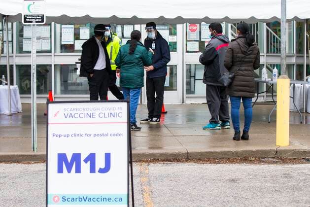 Coronavirus in Canada, Vaccination Centre in Toronto