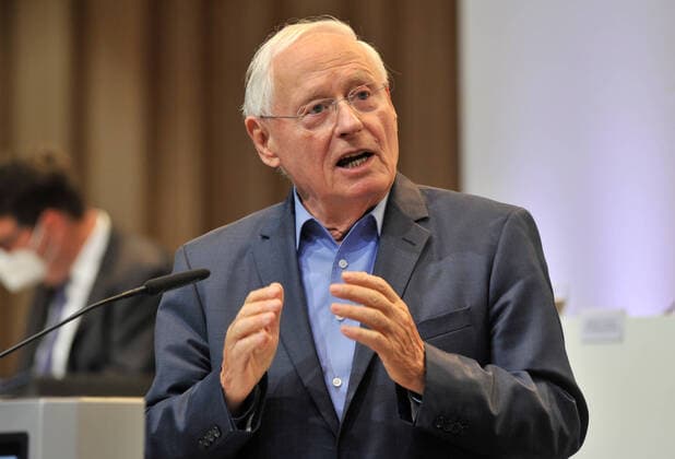 Oskar Lafontaine threatened with party expulsion, archive pictures