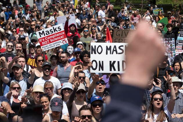 Canada, protests against Corona restrictions in Toronto