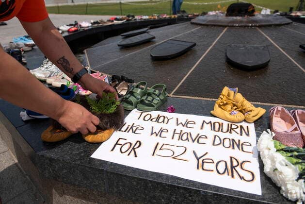 Canada, commemoration of 215 child corpses found at Kamloops boarding school