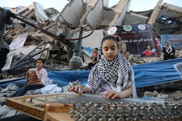 Middle East conflict: Gaza, music event in front of the rubble in Gaza City