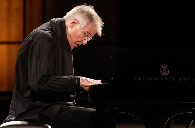 Music and Dance Festival in Granada: Christian Zacharias