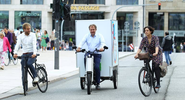 Hamburg, photo session for the city cycling campaign