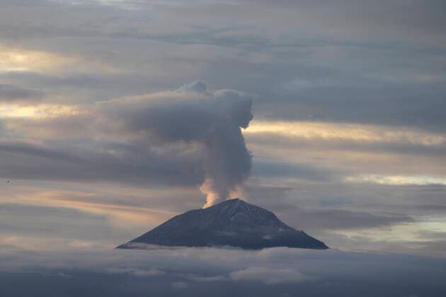 Mexico, volcano Popocatepetl active