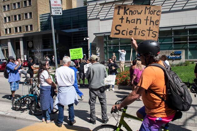 Canada, anti-vaccination protest in Toronto