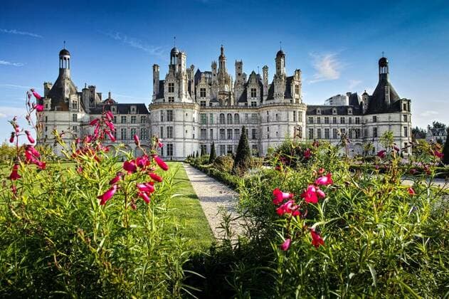 Calendar motifs: Castles of the Loire