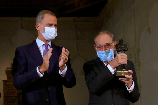 Madrid, King Felipe presents the Fulbright Lifetime Achievement Award to Javier Solana
