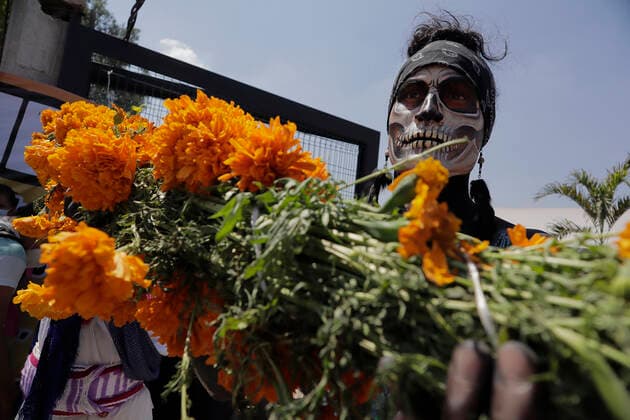 Mexico, preparations for Day of the Dead in Mexico City
