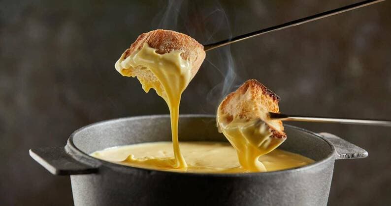 IMAGO Creative, New Years Eve, Cheese Fondue