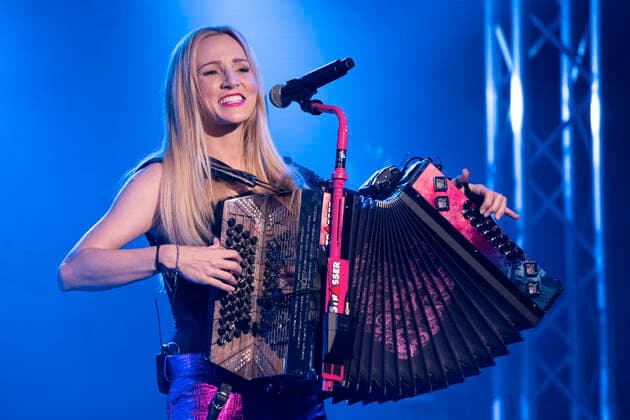 Melissa Naschenweng concert in Grenchen