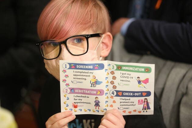 Canada, children aged 5 to 11 receive their first Covid-19 vaccination in Toronto