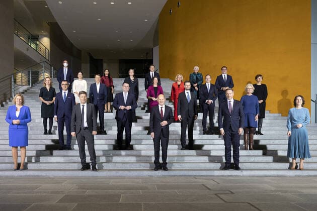 News topics of the week KW49