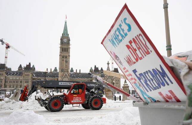 Canada, Clearing the Truck Blockade in Ottawa