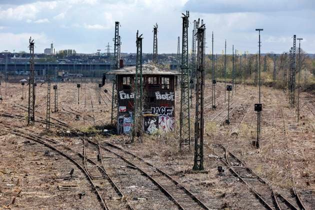 Calendar motifs: Abandoned places