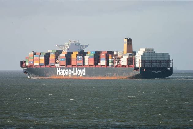 Red Sea, Hapag-Lloyd freighter comes under fire, archive pictures