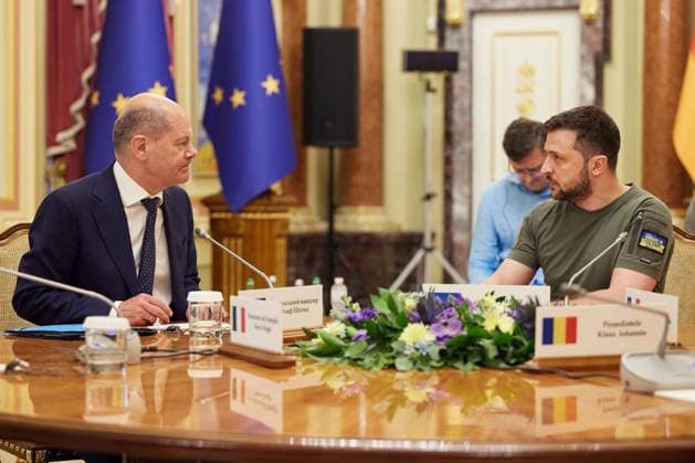 News Topics of the Week 24