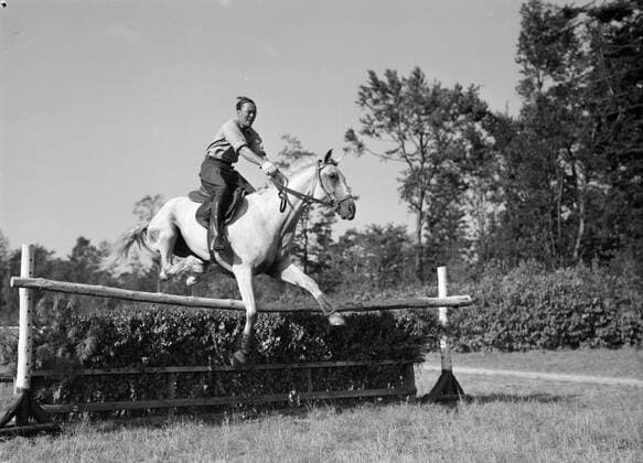 IMAGO Willem van de Poll Archive, Royals, Prince Bernhard on horseback