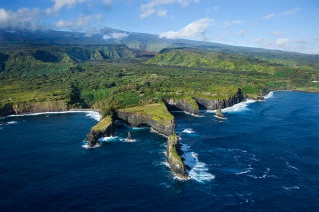Calendar motifs: Volcanic landscapes
