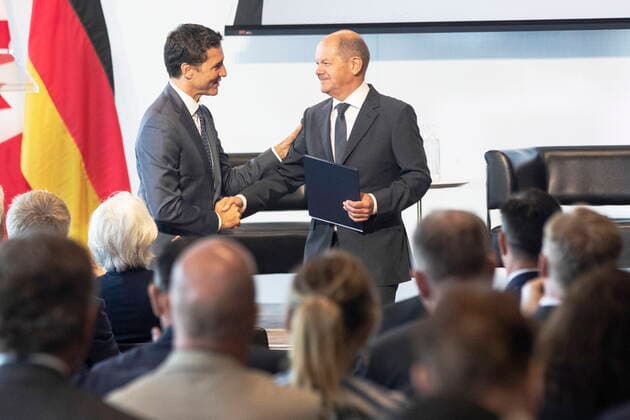 Canada, Prime Minister Justin Trudeau meets Germanys Chancellor Olaf Scholz in Toronto