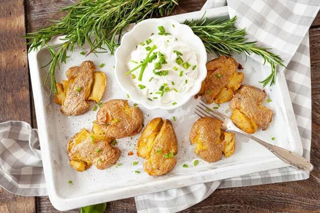 IMAGO Creative, Food Trend, Smashed Potatoes