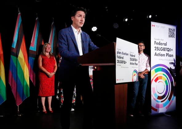 Canada, Justin Trudeau announces federal funding for LGBTQ communities in Ottawa