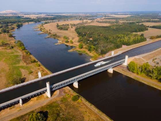 Europes largest waterway cross opened near Magdeburg, 20th anniversary on 10 October