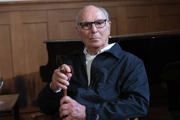 Director Carlos Saura died