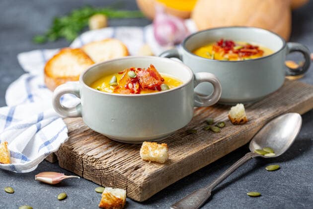 IMAGO Creative, Season autumn, Souptember, clear soups and stews