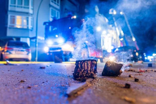 Berlin: More police and firecracker bans to prevent New Years Eve riots, archive pictures