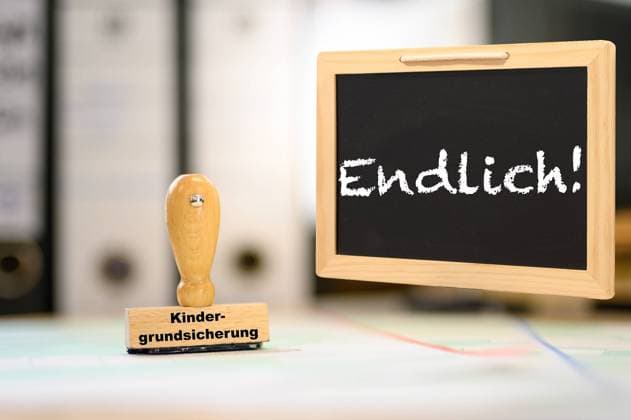 Basic child protection, symbolic images