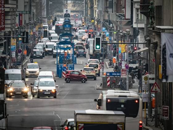 Berlin, Friedrichstraße car-free again from Monday - archive photos
