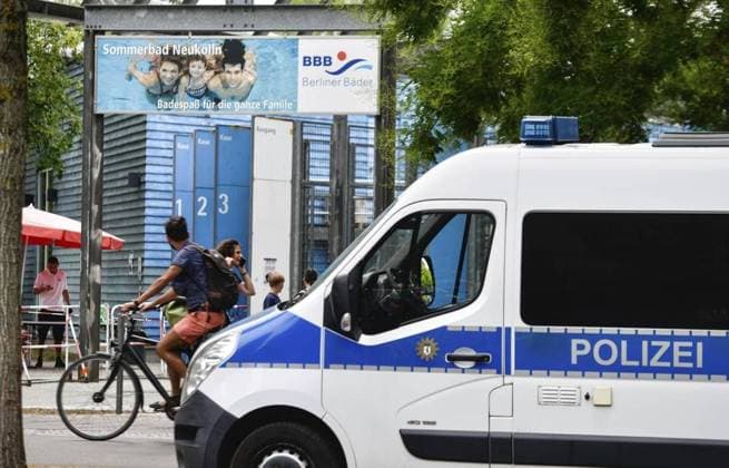 Berlin, new safety measures in open-air swimming pools under discussion