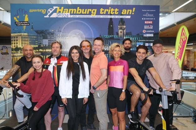 Charity cycling for Ukraine in Hamburg