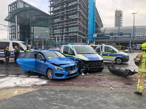 Berlin, accident with police car in front of main station