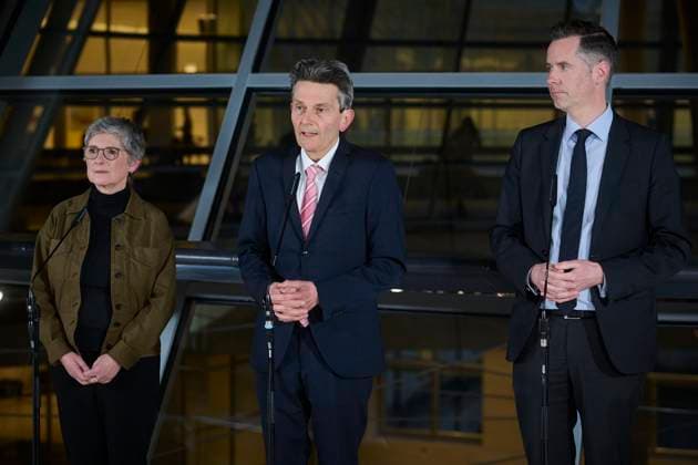 Berlin, press conference of the coalition parliamentary groups on electoral law reform