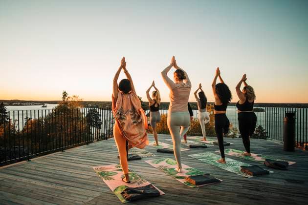 IMAGO Creative, Diversity, Girlfriends in the wellness centre