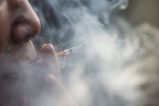 IMAGO Creative, New Year, Resolutions, Less smoking
